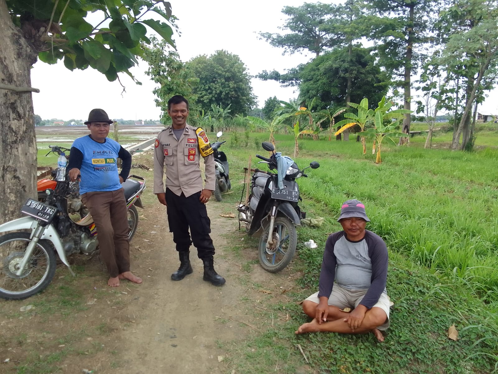 Aipda Sofyan, Bhabinkamtibmas Sukagumiwang, Sosialisasi Bahaya Hoaks di Desa Larangan Jambe